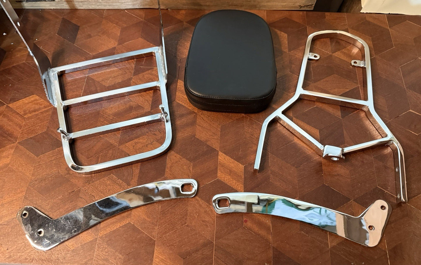Sissy Bar Backrest W/ Rear Luggage Rack For YAMAHA Virago XV125 XV250 XV 125 250