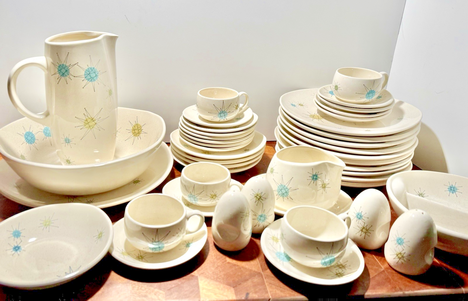 Franciscan Starburst Atomic Dinnerware Set Museum Grade 44pc Ultra Rare Mint