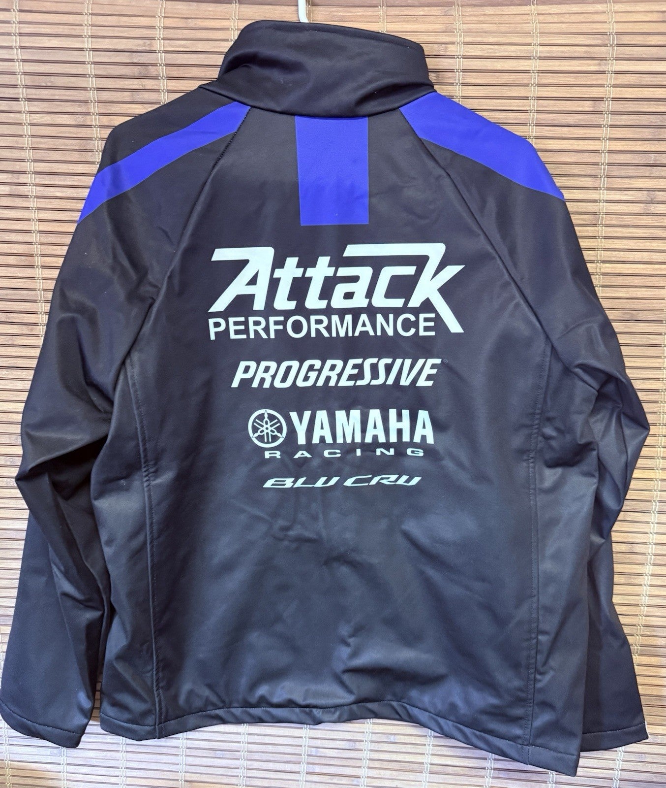 Outer circle-Yamaha Black Soft Shell Jacket Full Zip Size Med
