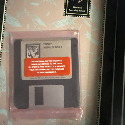 1998 MAC Finale Music Notation ACADEMIC EDITION Macintosh Big Box CODA SOFTWARE 
