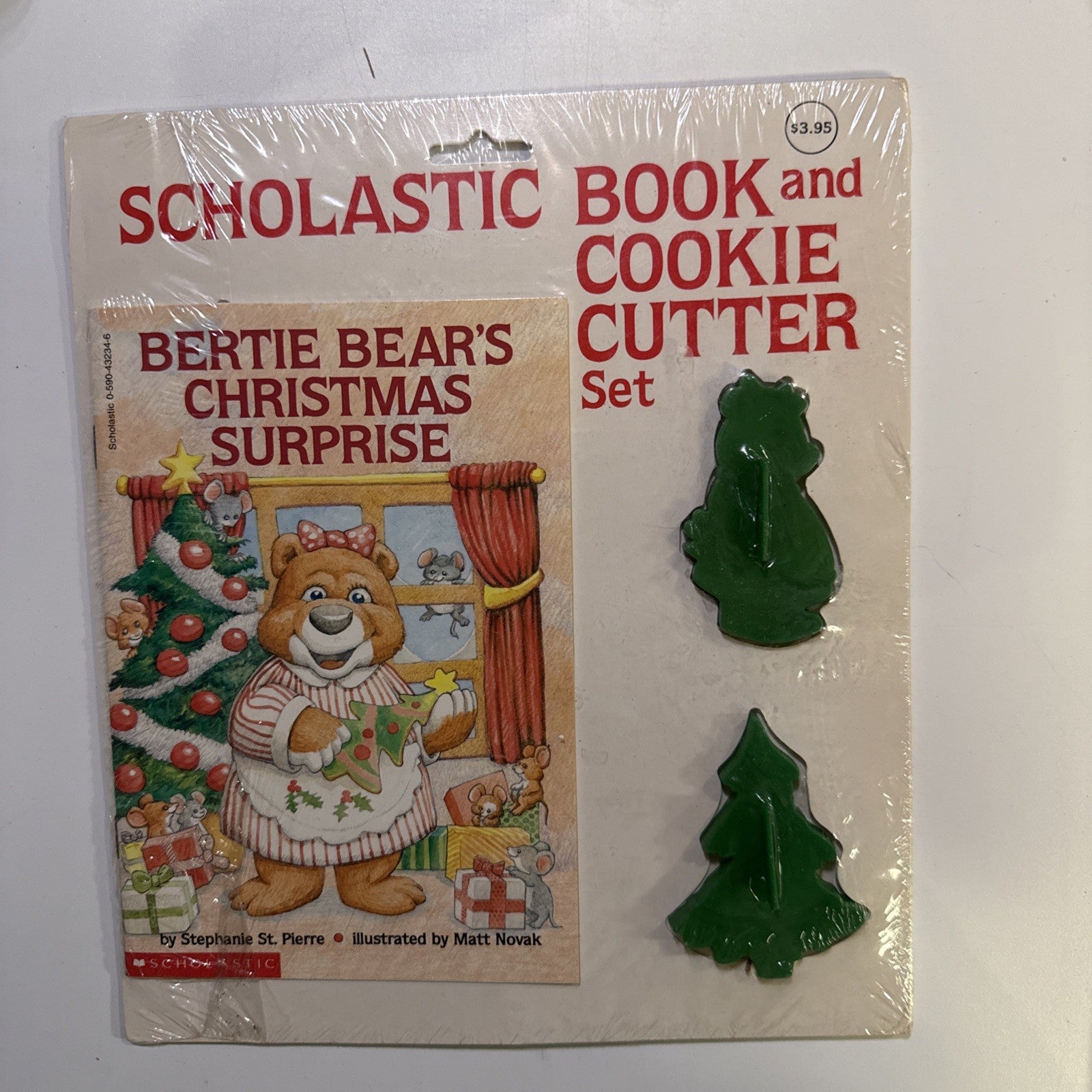 Scholastic Books & Cookie Cutter Set-Bertie Bears Christmas Surprise-1989 Sealed